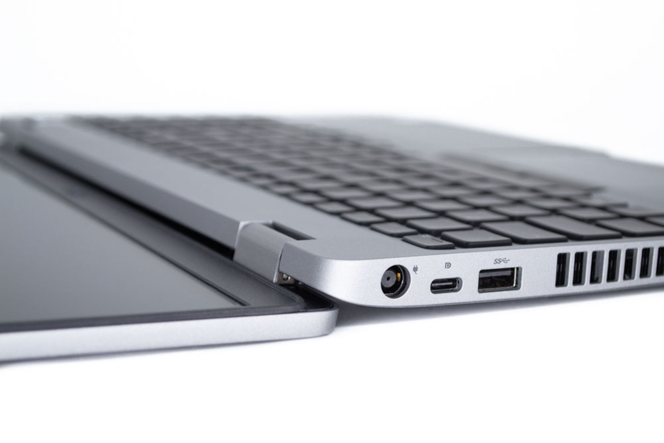 Dell Latitude 5510 15,6" FHD i5-10310U 16GB 512GB Laptop Win11 QWERTZ-DE BL hervorragend