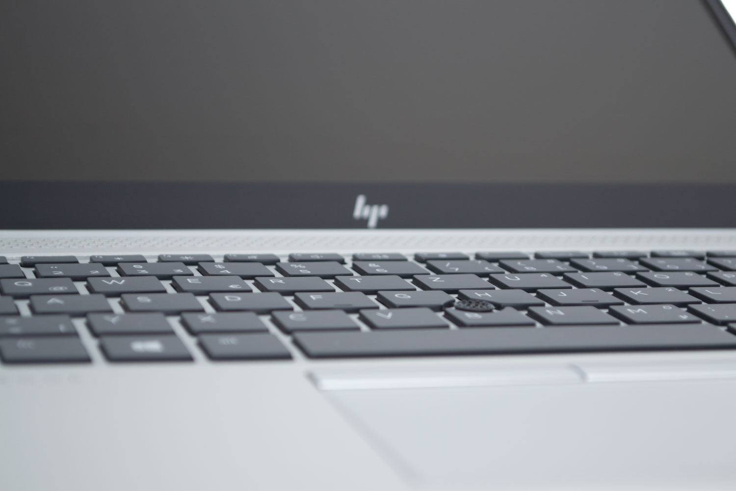 HP EliteBook 830 G5 13,3" FHD Touch i5-8350U 8GB 256GB Laptop silber Win 11 Pro LTE QWERTZ-DE hervorragend