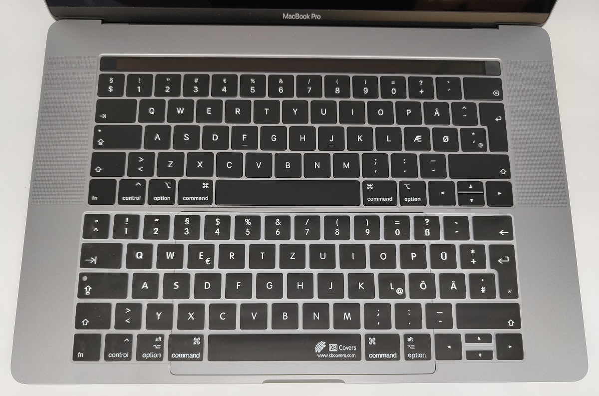Apple MacBook Pro 15 (15,1) i7-8750H 16GB 500GB 15,4"  hervorragend