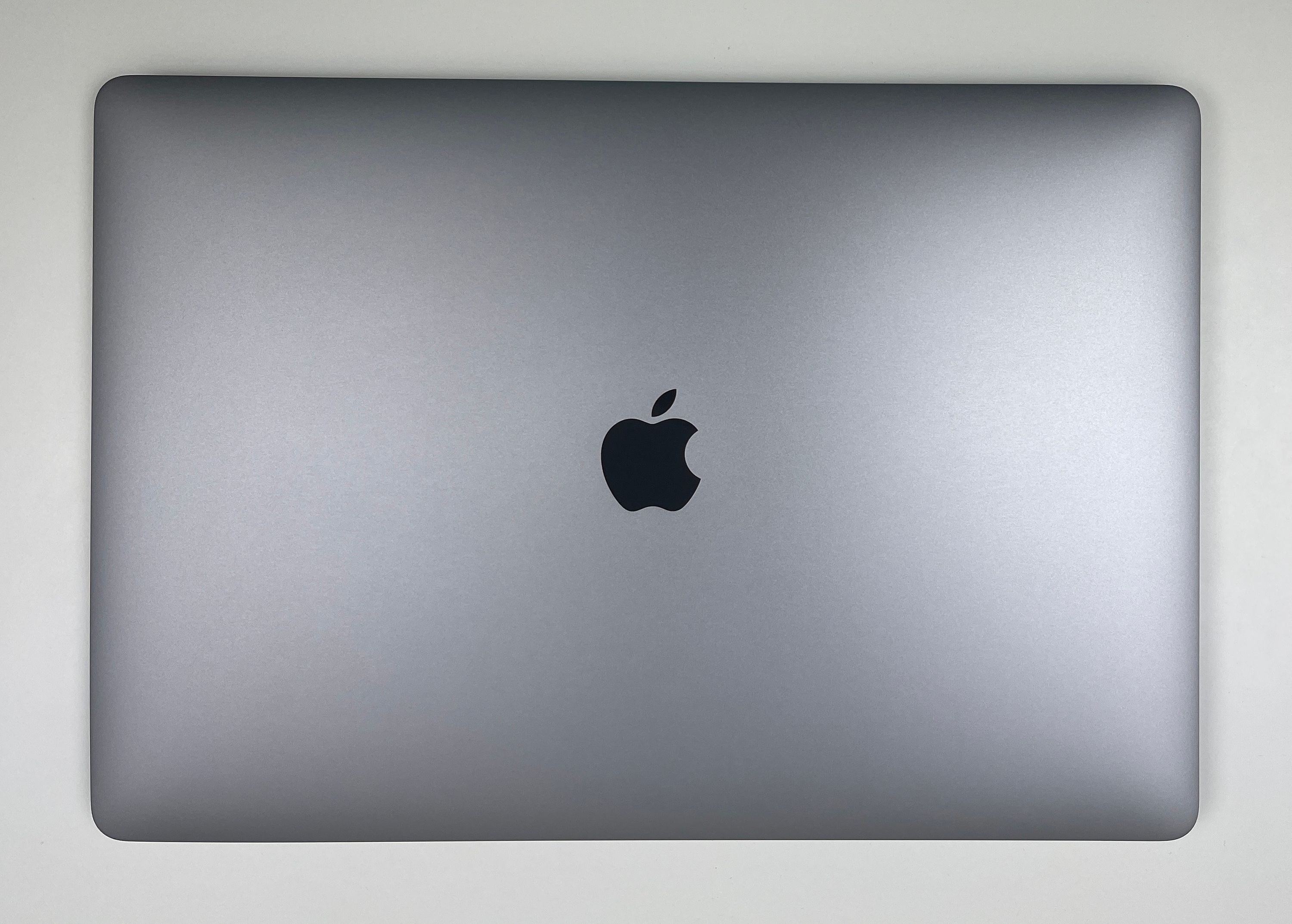 Apple MacBook Pro 15 (15,1) A1990 i7-8750H 16GB 512GB 2018 s-grey QWERTY-UK hervorragend